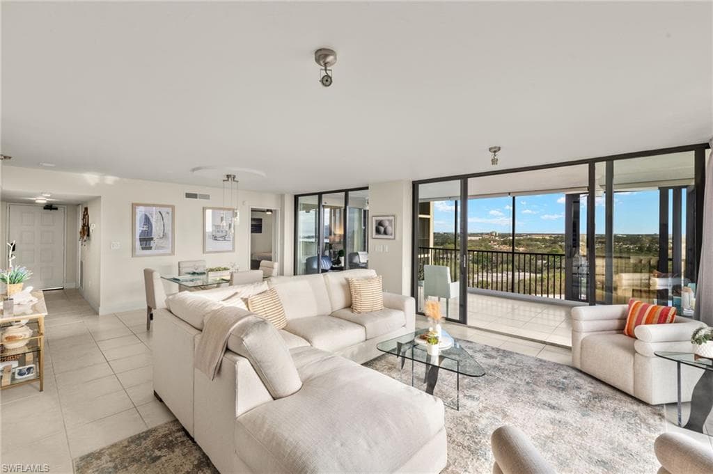 6000 Pelican Bay Blvd 1002, Naples, FL 34108-6