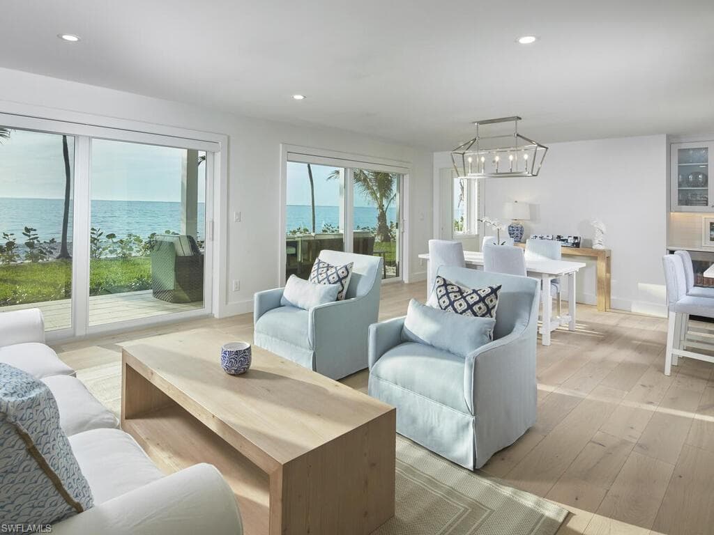 1065 Gulf Shore Blvd N 301, Naples, FL 34102-10