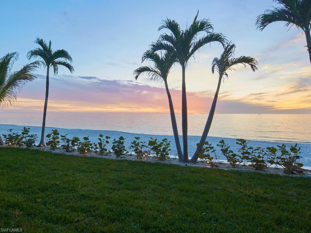 1065 Gulf Shore Blvd N 301, Naples, FL 34102-22