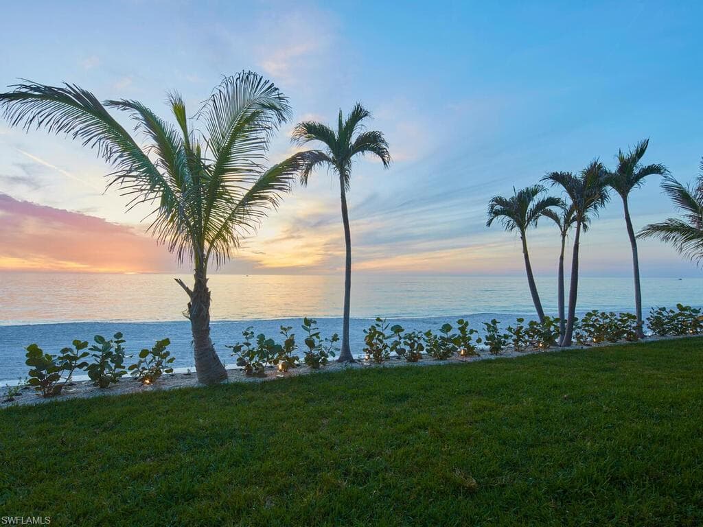 1065 Gulf Shore Blvd N 301, Naples, FL 34102-23