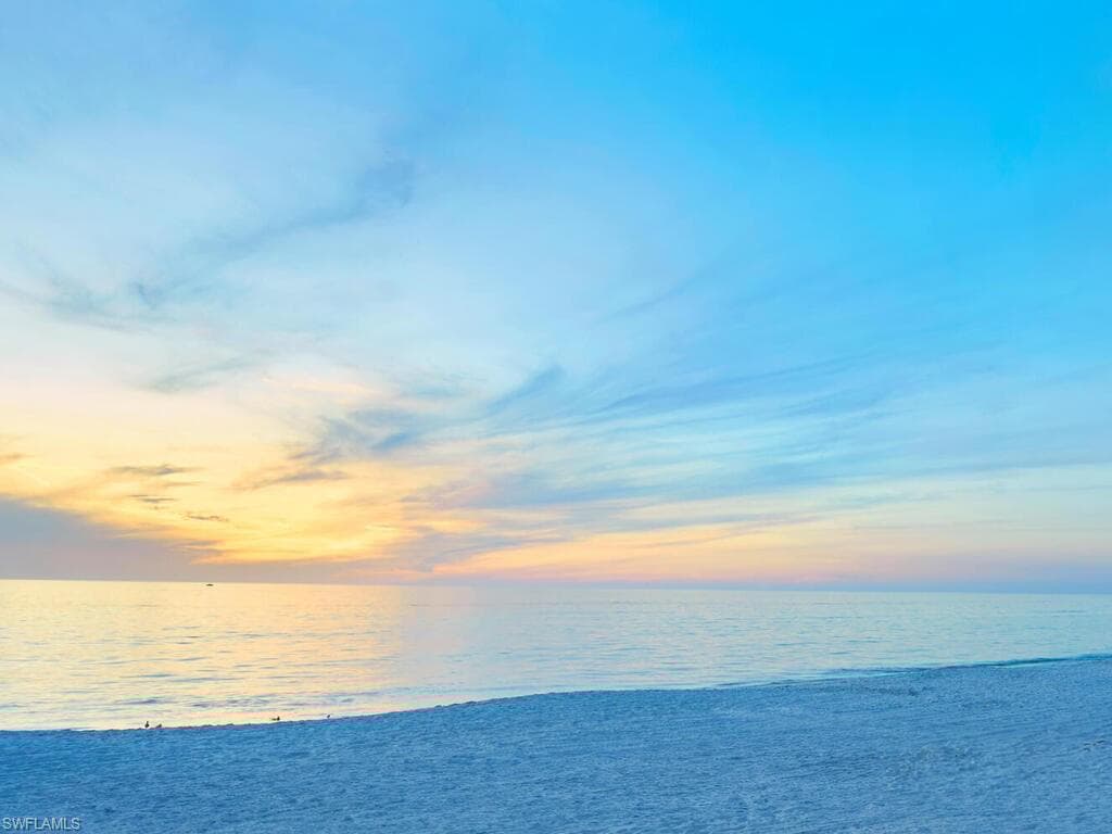 1065 Gulf Shore Blvd N 301, Naples, FL 34102-24