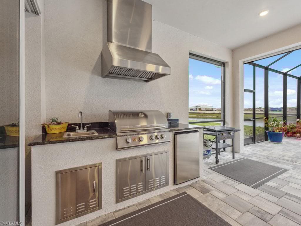 15745 Cortina St, Naples, FL 34114-18