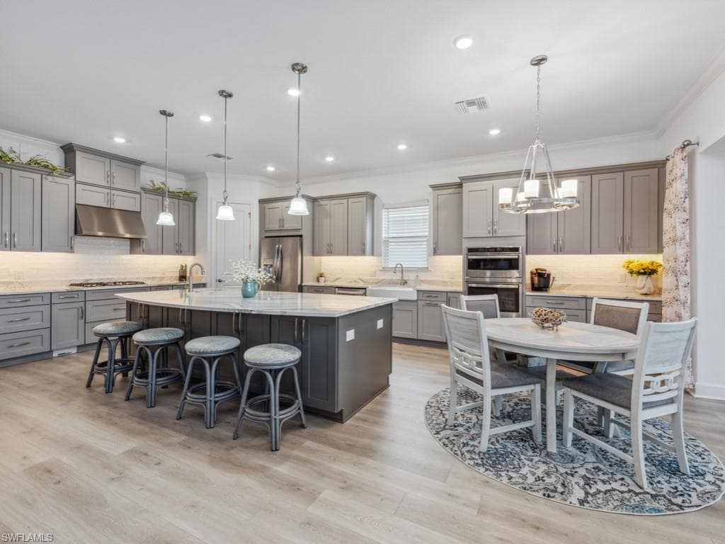 15745 Cortina St, Naples, FL 34114-21