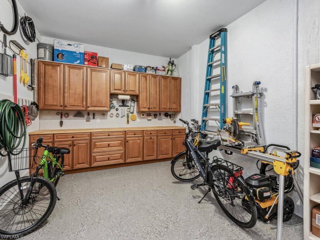 15745 Cortina St, Naples, FL 34114-43