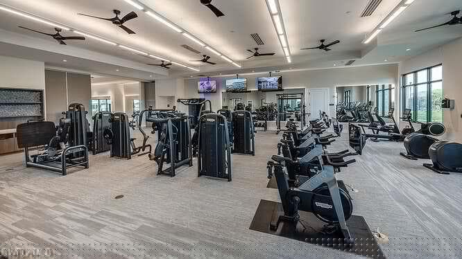15745 Cortina St, Naples, FL 34114-47