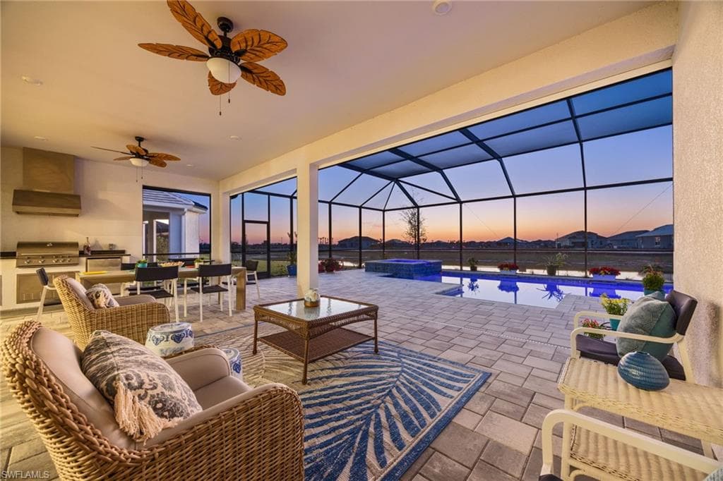 15745 Cortina St, Naples, FL 34114-6