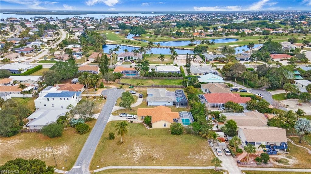 245 Quail Dr, Marco Island, FL 34145-1