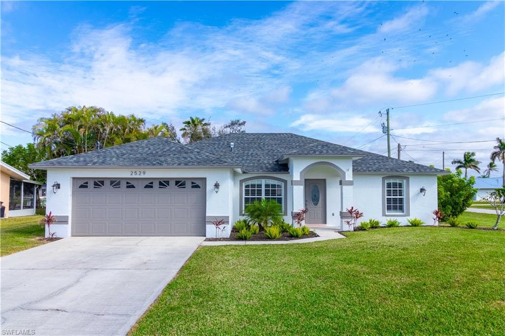 2529 20th Pl, Cape Coral, FL 33904-1