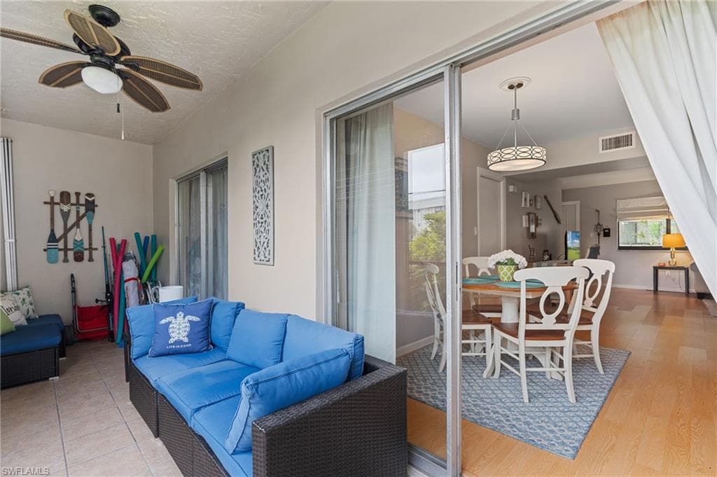 788 Park Shore Dr H14, Naples, FL 34103-13