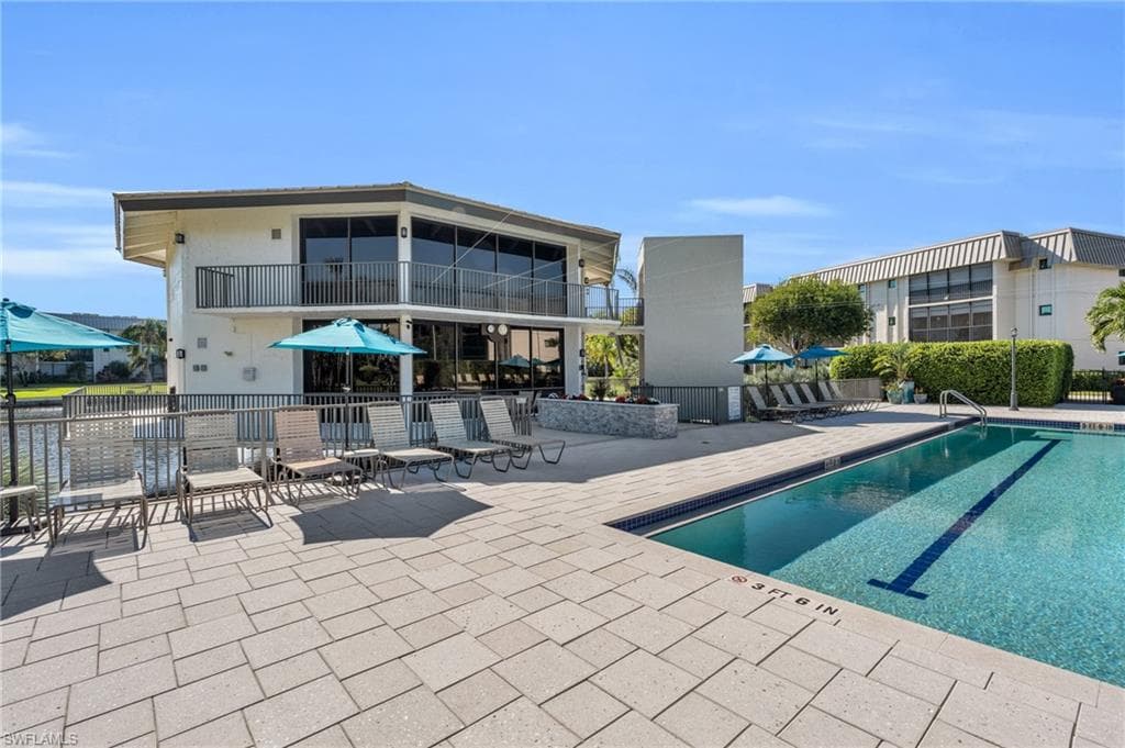 788 Park Shore Dr H14, Naples, FL 34103-20