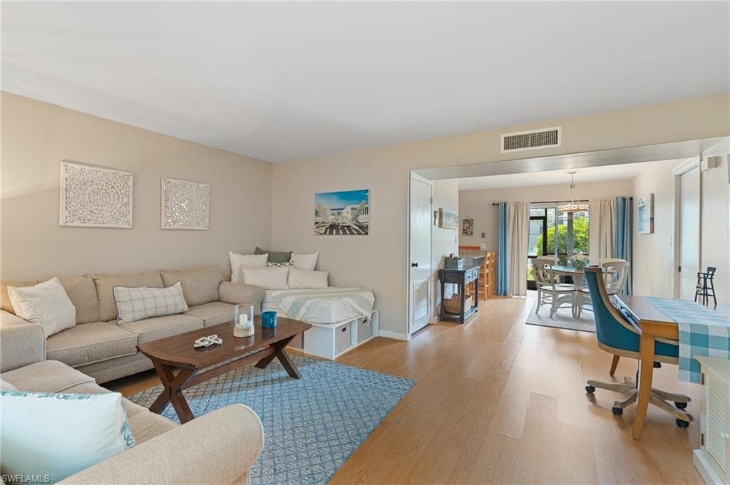 788 Park Shore Dr H14, Naples, FL 34103-2
