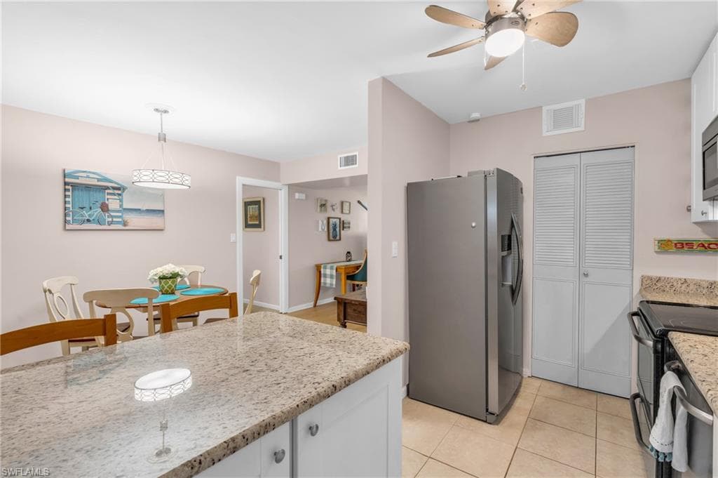 788 Park Shore Dr H14, Naples, FL 34103-8