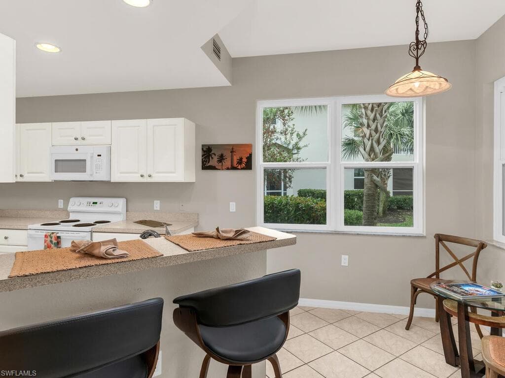 4685 Hawks Nest Way 101, Naples, FL 34114-12