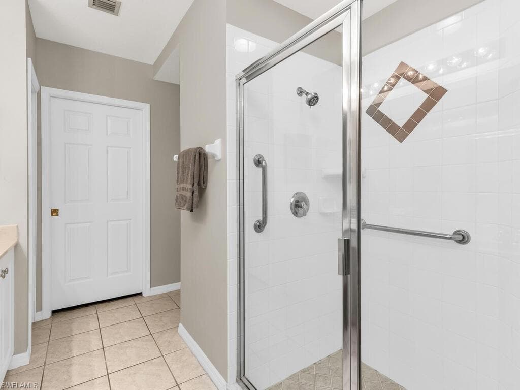 4685 Hawks Nest Way 101, Naples, FL 34114-16