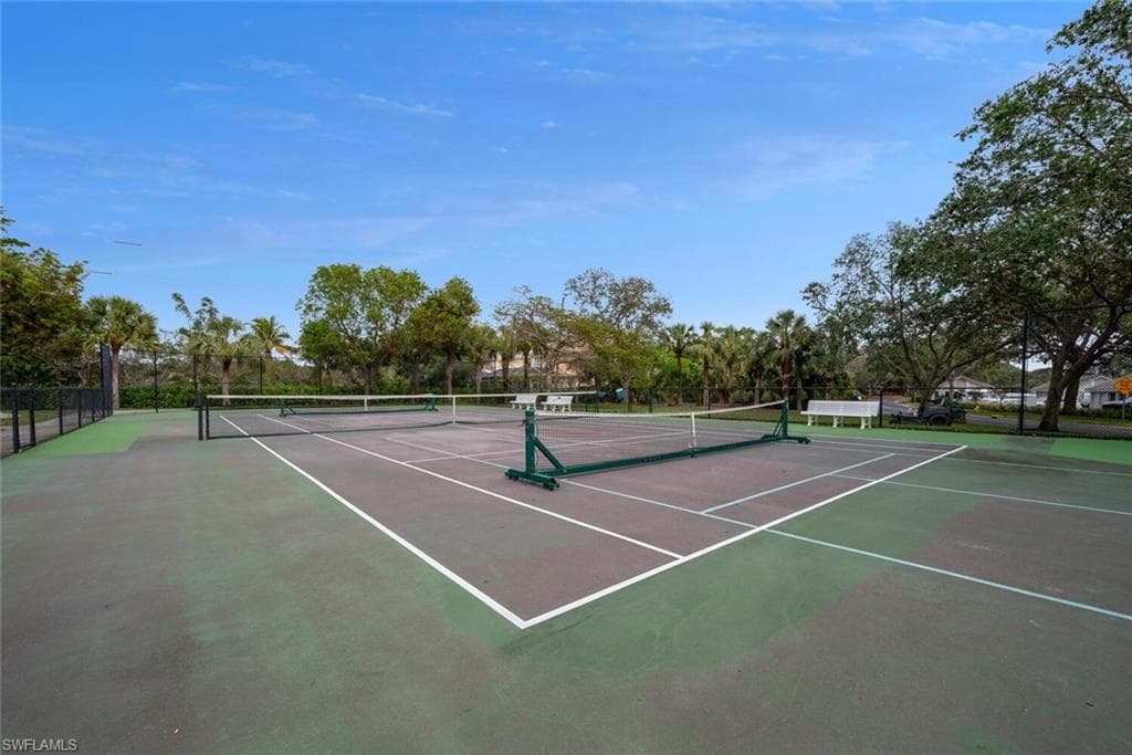 301 Arbor Lake Dr 3-101, Naples, FL 34110-27