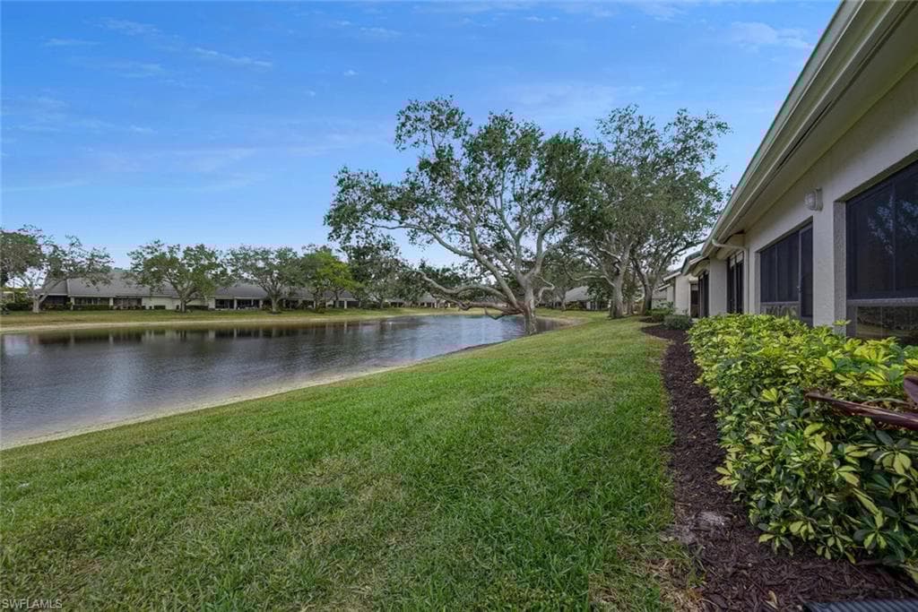 301 Arbor Lake Dr 3-101, Naples, FL 34110-4