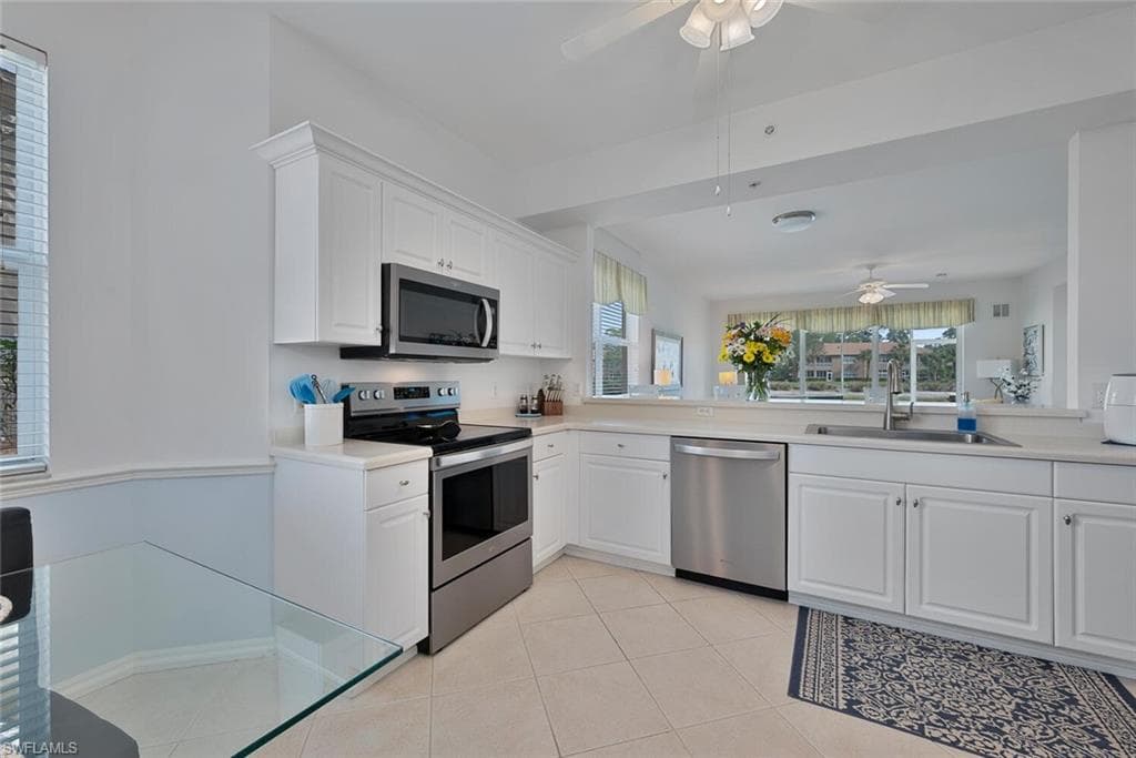 3993 Bishopwood Ct E 101, Naples, FL 34114-4