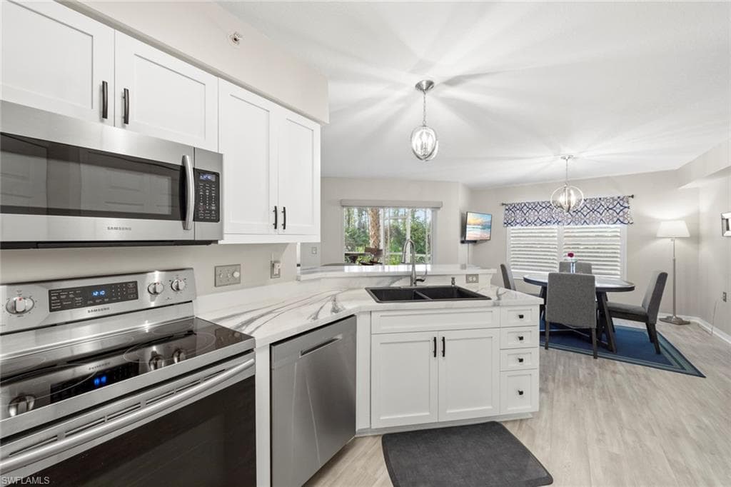 15495 Cedarwood Ln 103, Naples, Fl 34110-14