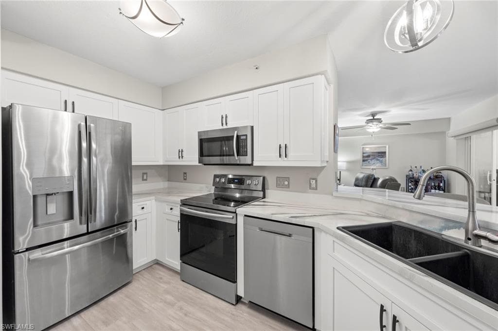 15495 Cedarwood Ln 103, Naples, Fl 34110-4