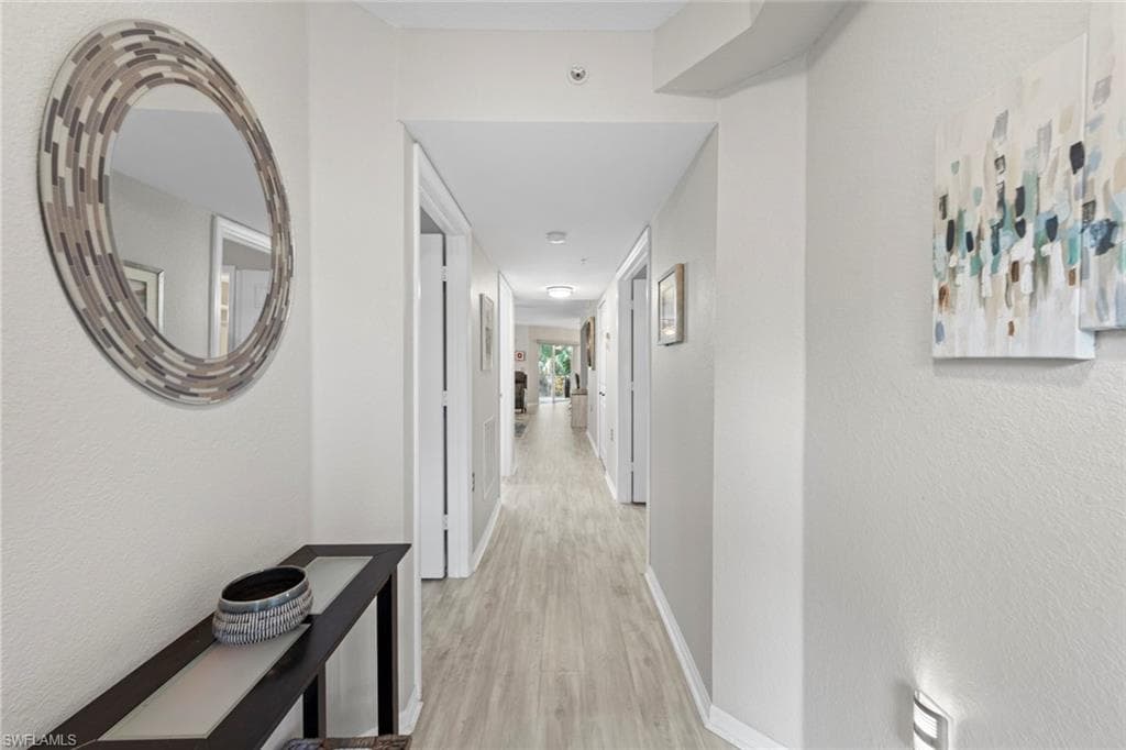 15495 Cedarwood Ln 103, Naples, Fl 34110-5
