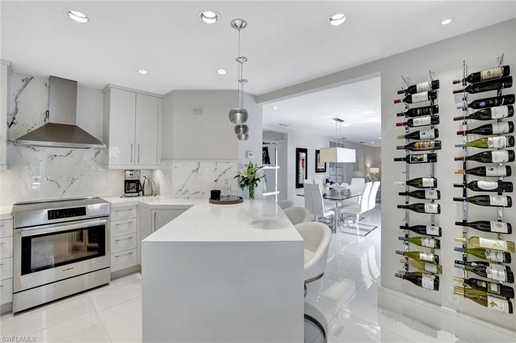 231 3rd Ave S 231, Naples, FL 34102-12