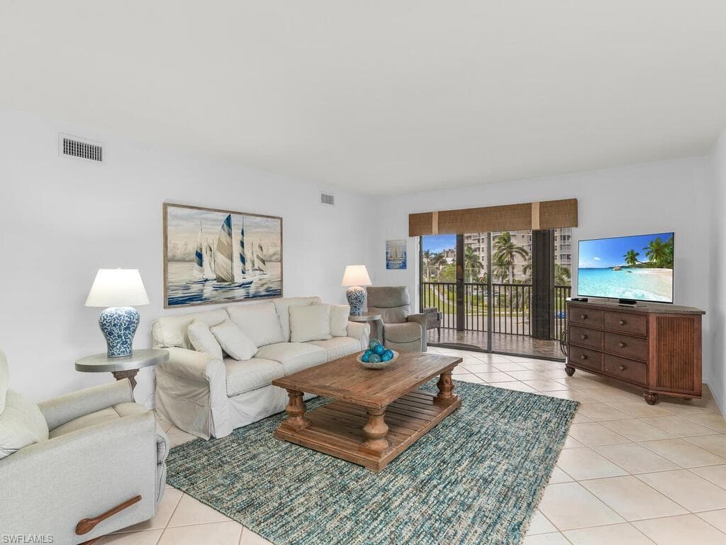 961 Collier Ct 209, Marco Island, FL 34145-16
