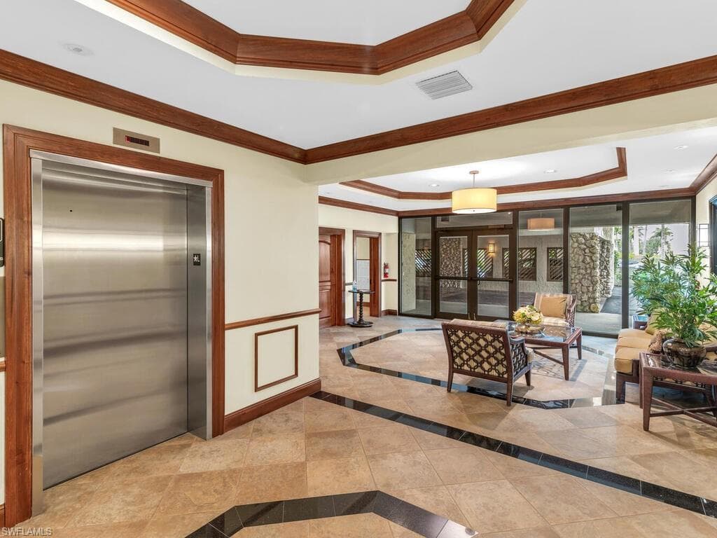 961 Collier Ct 209, Marco Island, FL 34145-28