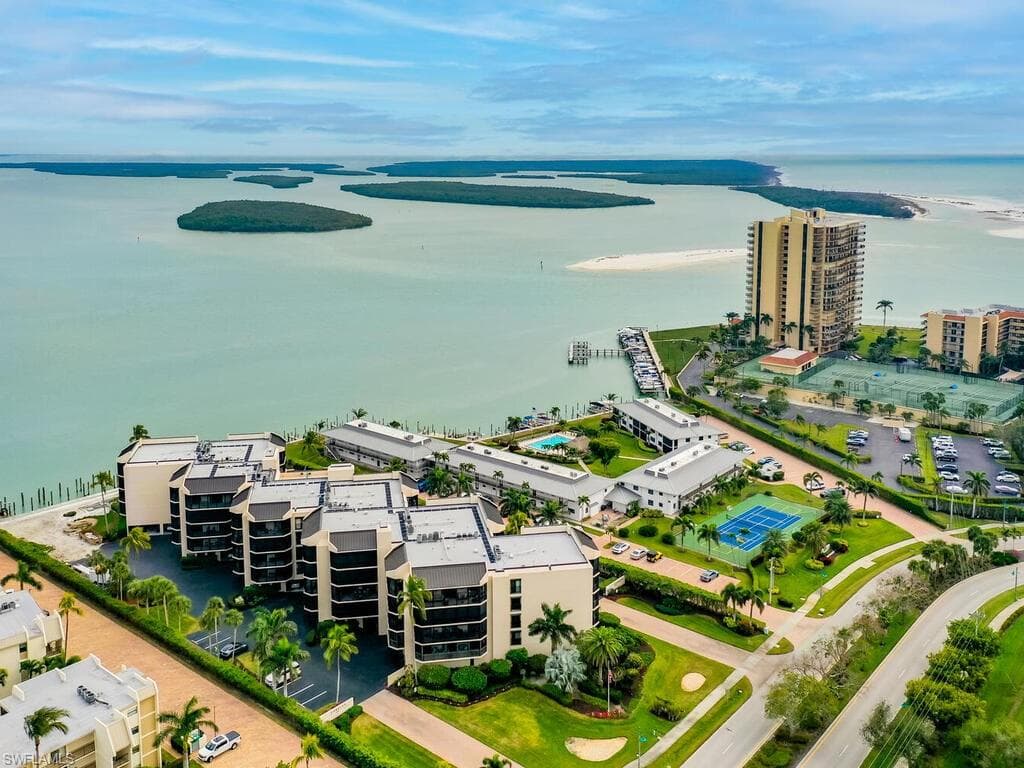 961 Collier Ct 209, Marco Island, FL 34145-37