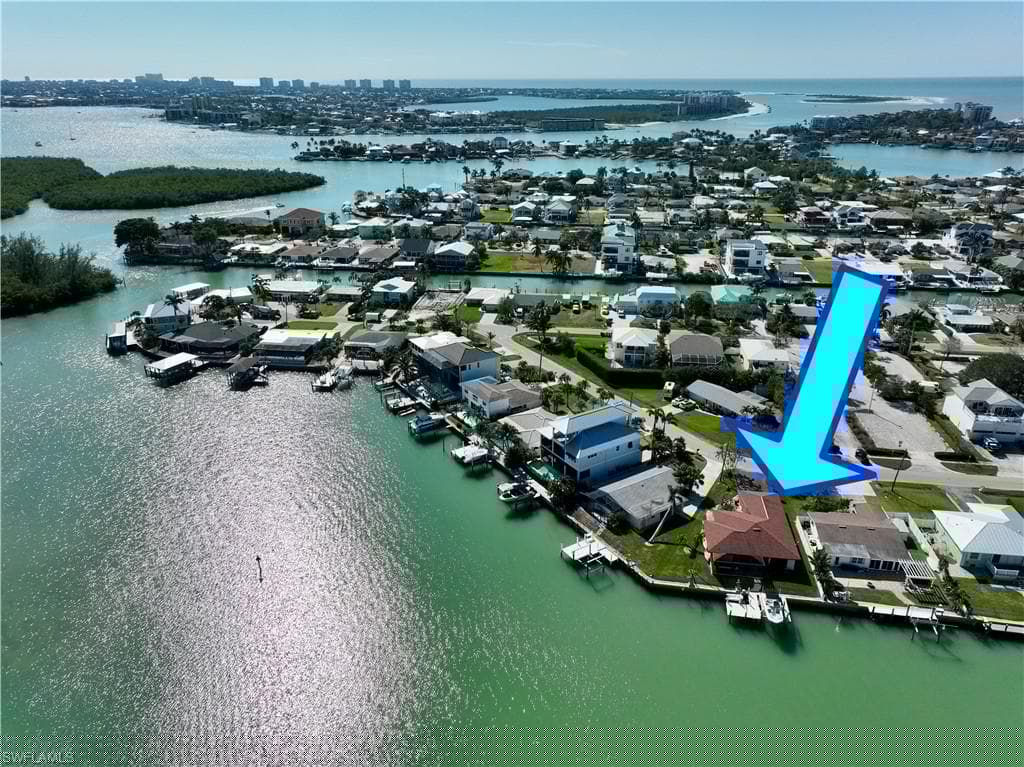 125 Pago Pago Dr E, Naples, FL 34113-30
