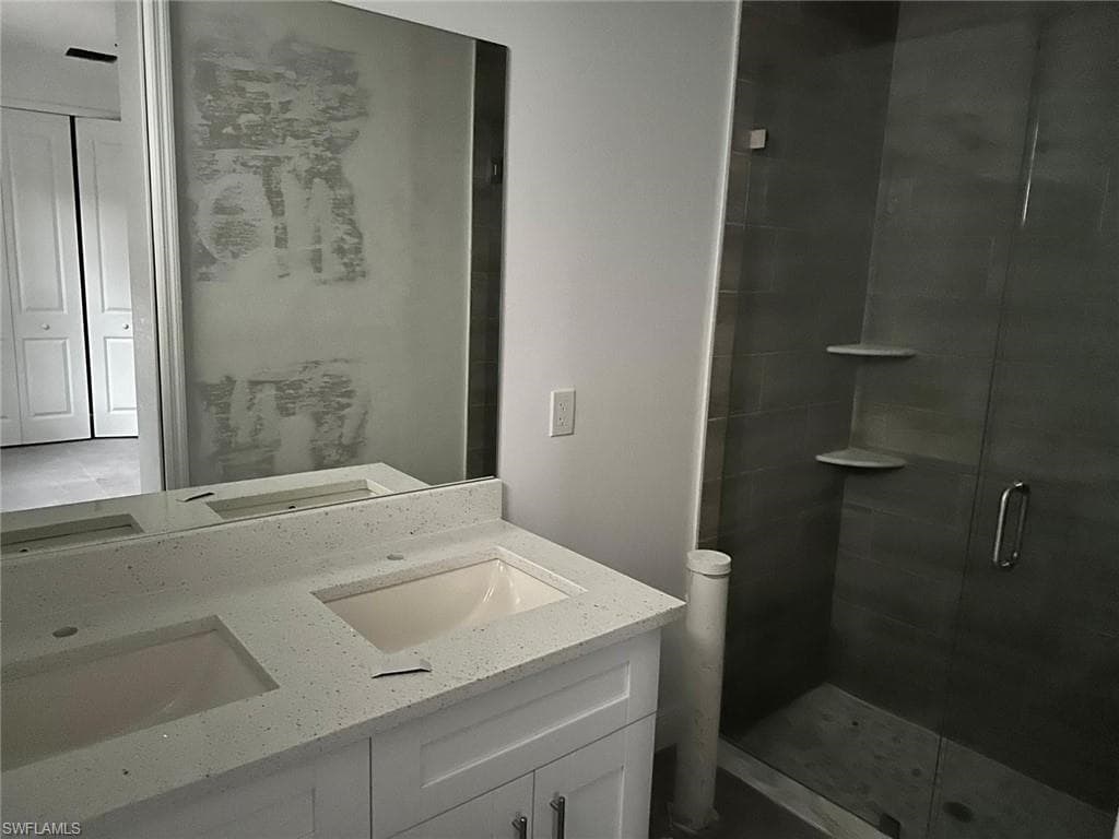 4393 32nd Ave SE, Naples, FL 34117-8