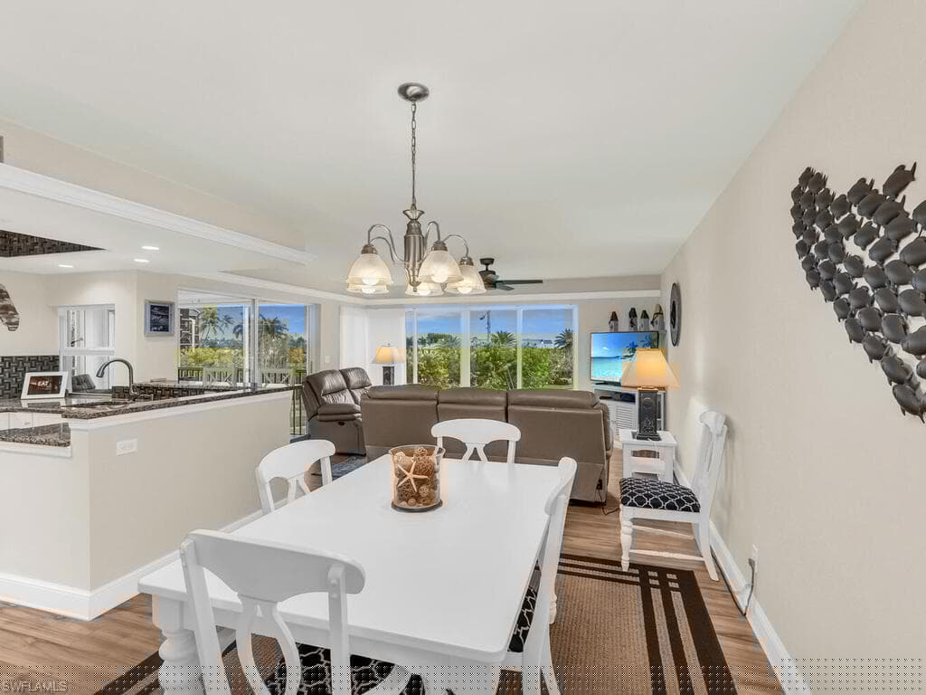 1141 Collier Blvd 206, Marco Island, FL 34145-8