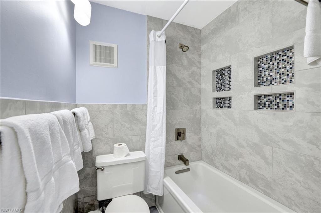 900 Broad Ave S 320, Naples, FL 34102-9