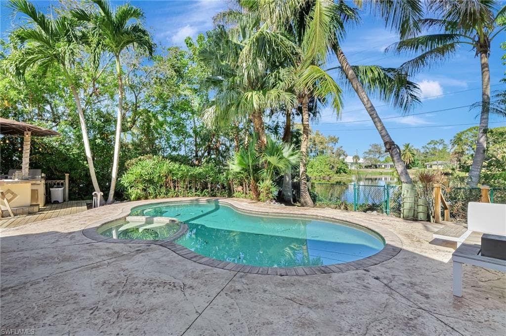 Property Image 8
