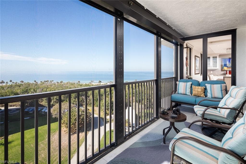 11 Bluebill Ave 1001, Naples, FL 34108-9