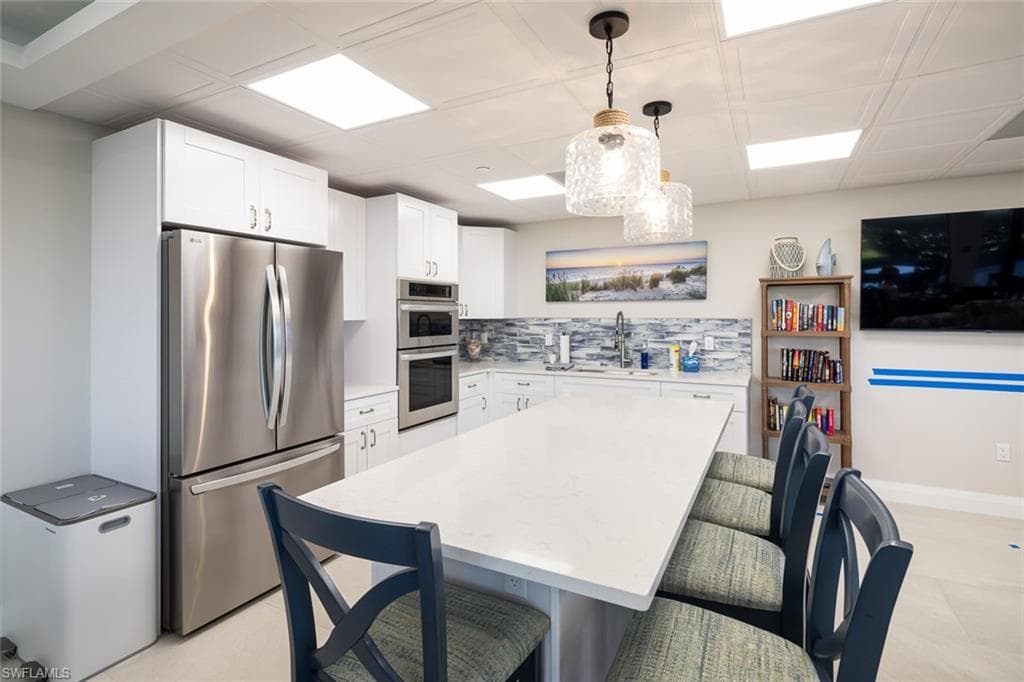 11 Bluebill Ave 1001, Naples, FL 34108-25