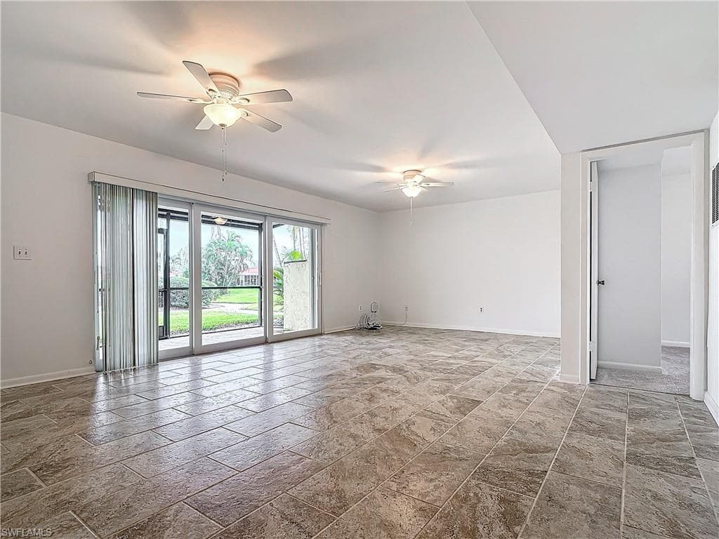 185 Palm Dr K, Naples, FL 34112-5