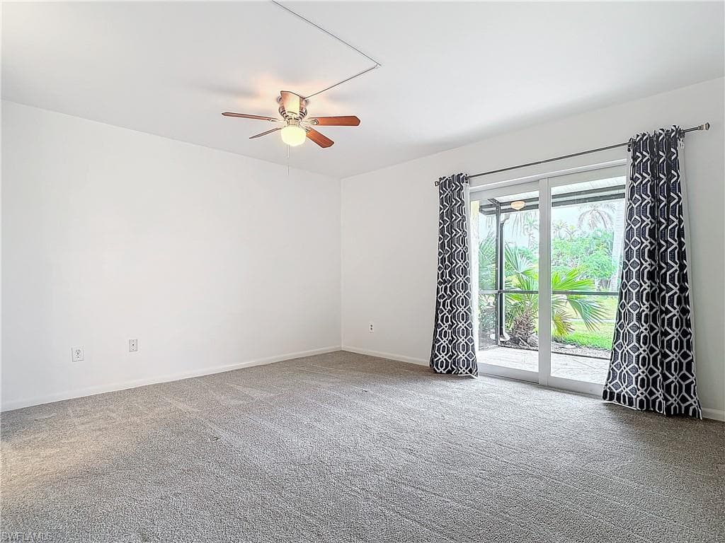 185 Palm Dr K, Naples, FL 34112-7