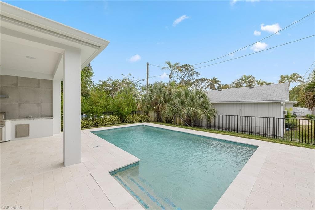 1134 Trail Terrace Dr, Naples, FL 34103-24