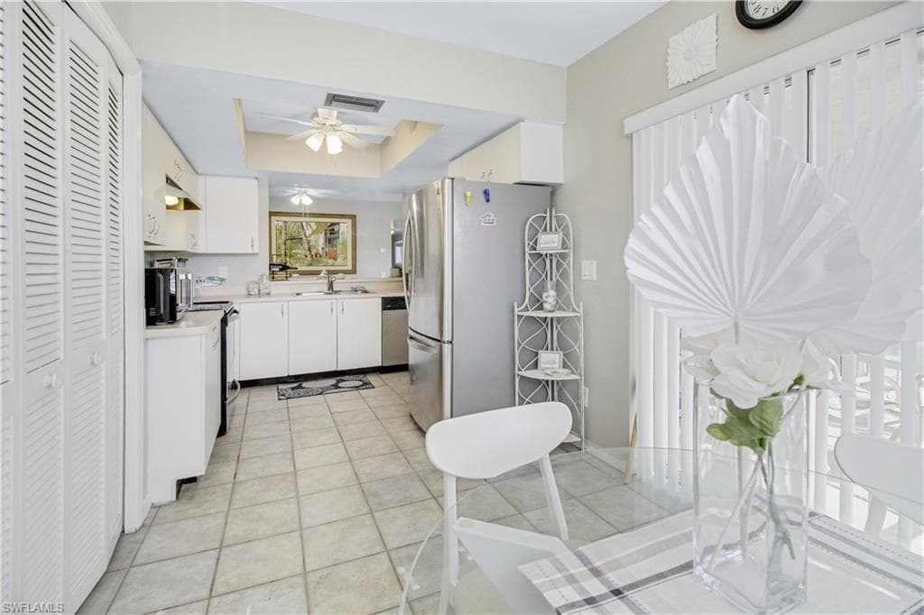7320 Glenmoor Ln 2105, Naples, FL 34104-11