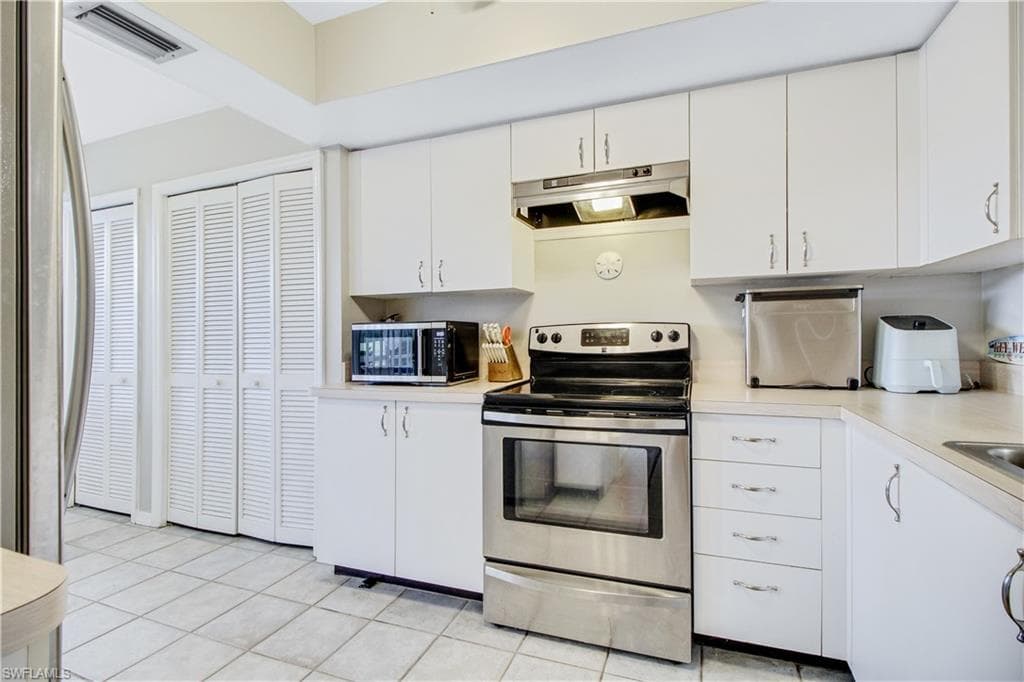 7320 Glenmoor Ln 2105, Naples, FL 34104-12