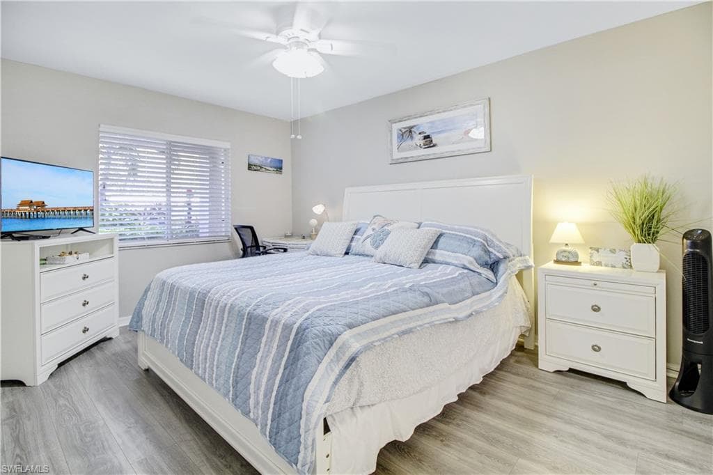 7320 Glenmoor Ln 2105, Naples, FL 34104-14