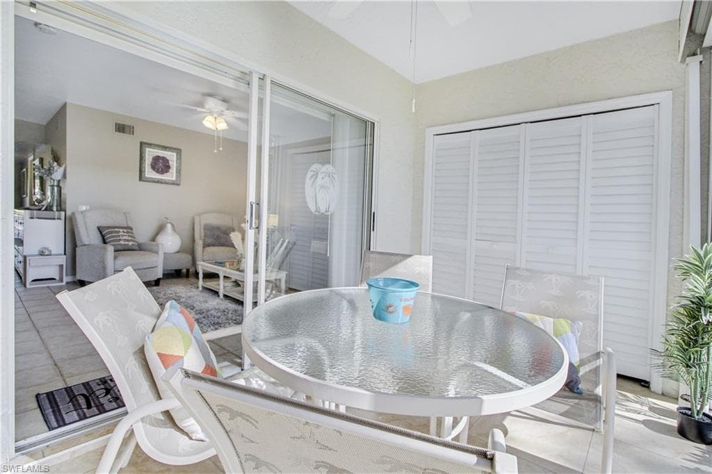 7320 Glenmoor Ln 2105, Naples, FL 34104-19