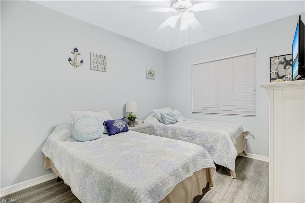 7320 Glenmoor Ln 2105, Naples, FL 34104-20