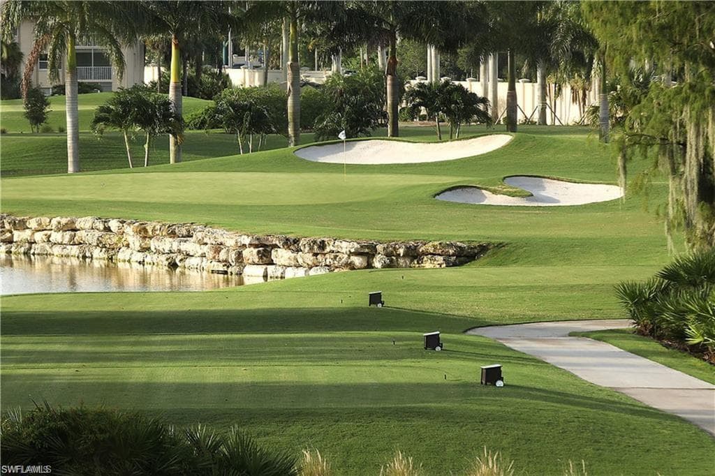 7320 Glenmoor Ln 2105, Naples, FL 34104-24