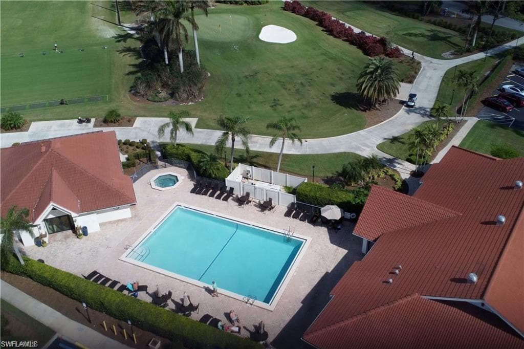 7320 Glenmoor Ln 2105, Naples, FL 34104-32