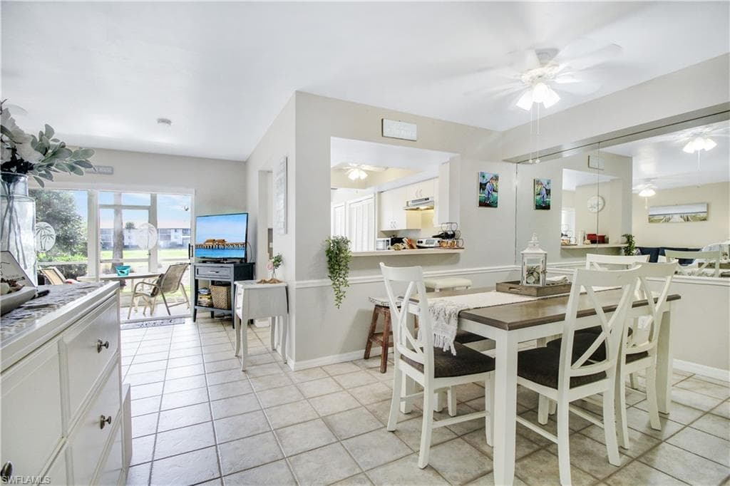 7320 Glenmoor Ln 2105, Naples, FL 34104-5