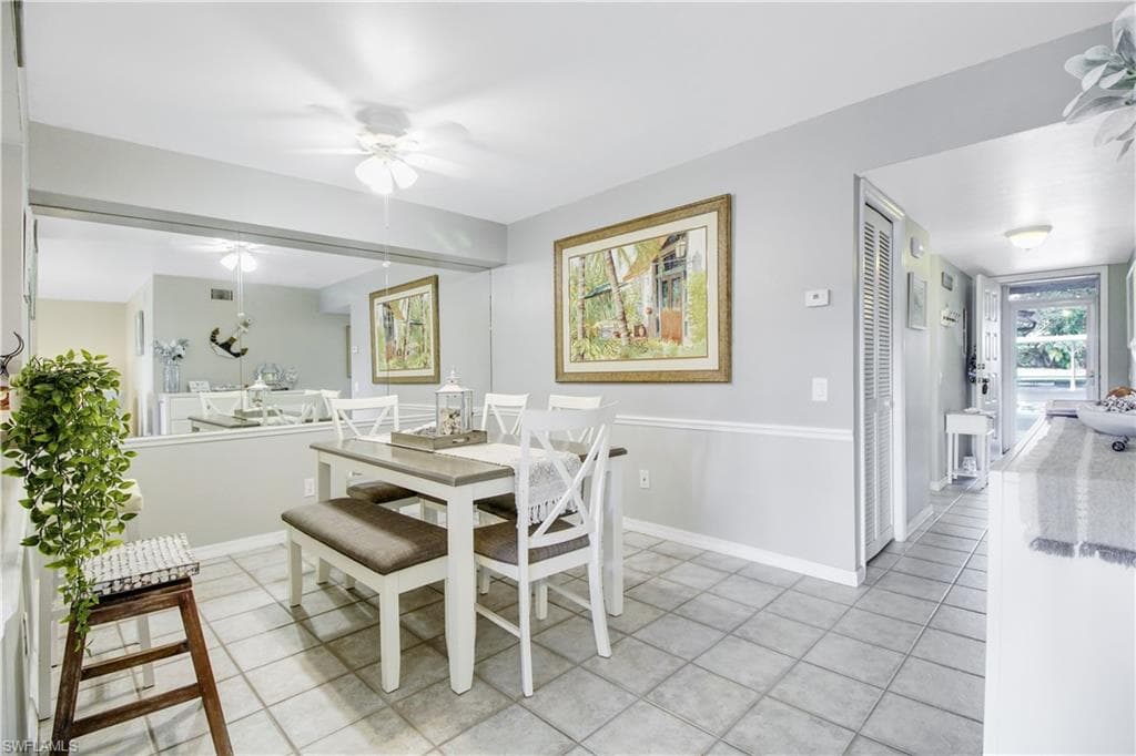 7320 Glenmoor Ln 2105, Naples, FL 34104-8