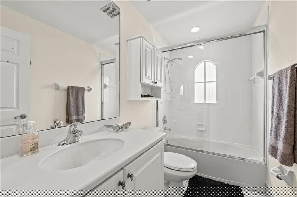 14478 Sterling Oaks Dr, Naples, FL 34110-20