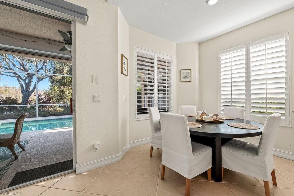 14478 Sterling Oaks Dr, Naples, FL 34110-7