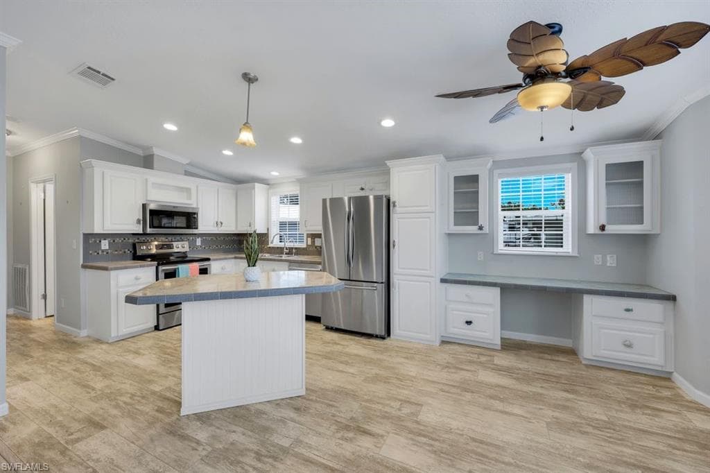 4620 Candlestick Ct E, Estero, FL 33928-10